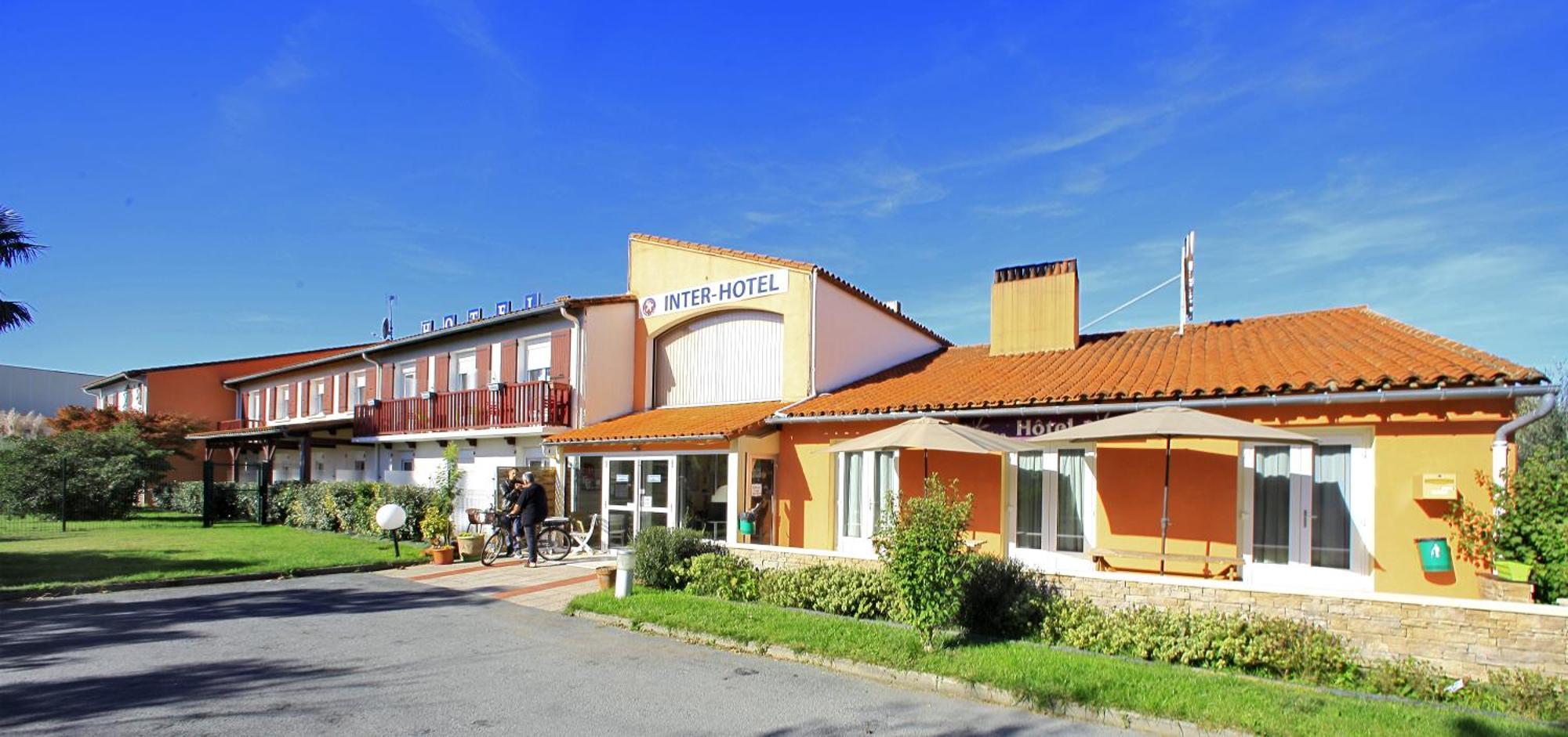 Contact Hotel O'Nice Saintes Exterior foto